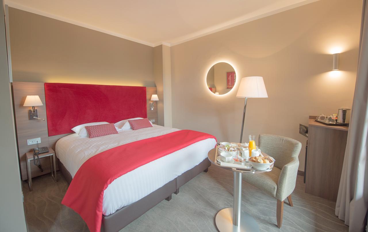 Hotel Lou Castelet การ์โรส ภายนอก รูปภาพ