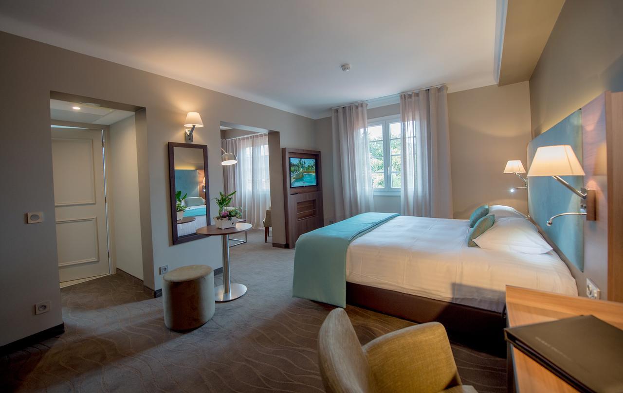 Hotel Lou Castelet การ์โรส ภายนอก รูปภาพ
