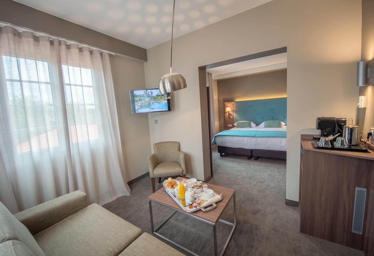 Hotel Lou Castelet การ์โรส ภายนอก รูปภาพ