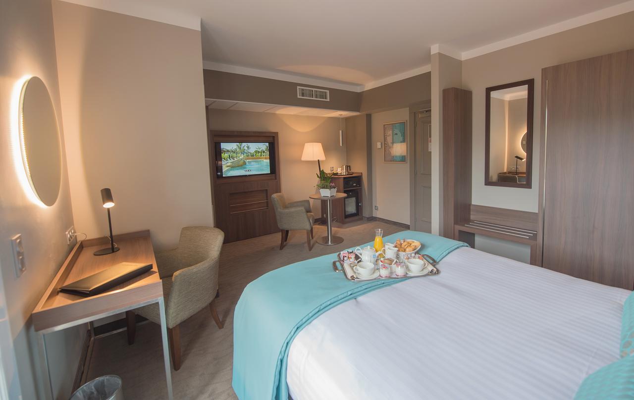 Hotel Lou Castelet การ์โรส ภายนอก รูปภาพ