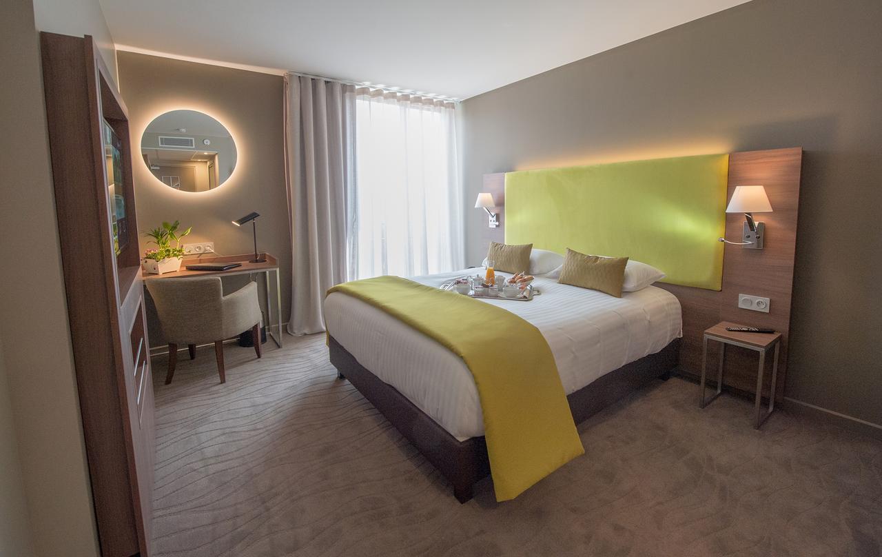 Hotel Lou Castelet การ์โรส ภายนอก รูปภาพ